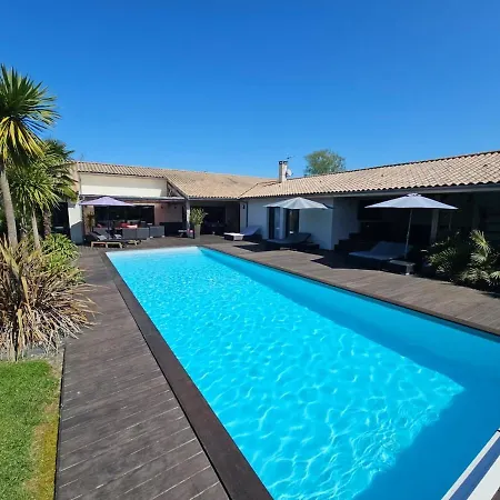 Oliveraie Prestige 14 Piscine Jacuzzi *